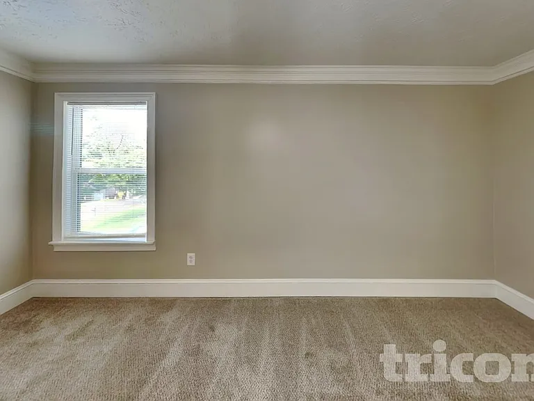 6583 Oakwood Dr — Photo 7