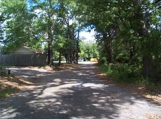 1010 Chaney St, Ocean Springs, MS 39564