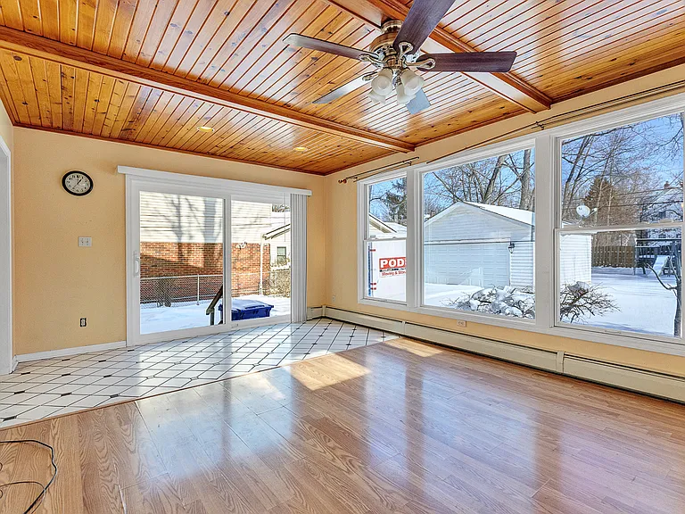 2317 Canterbury Rd — Photo 30