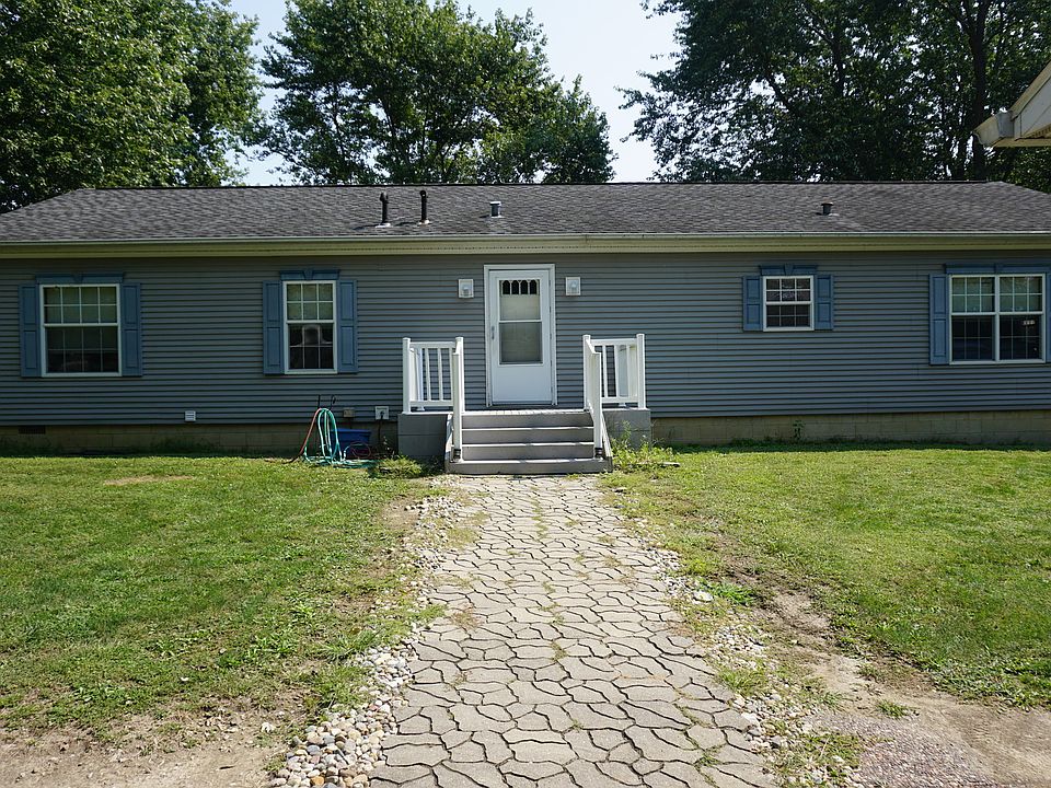 303 E Main St, Camargo, IL 61919 Zillow