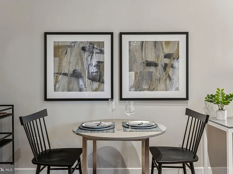 875 Sansom St #1009 — Photo 34