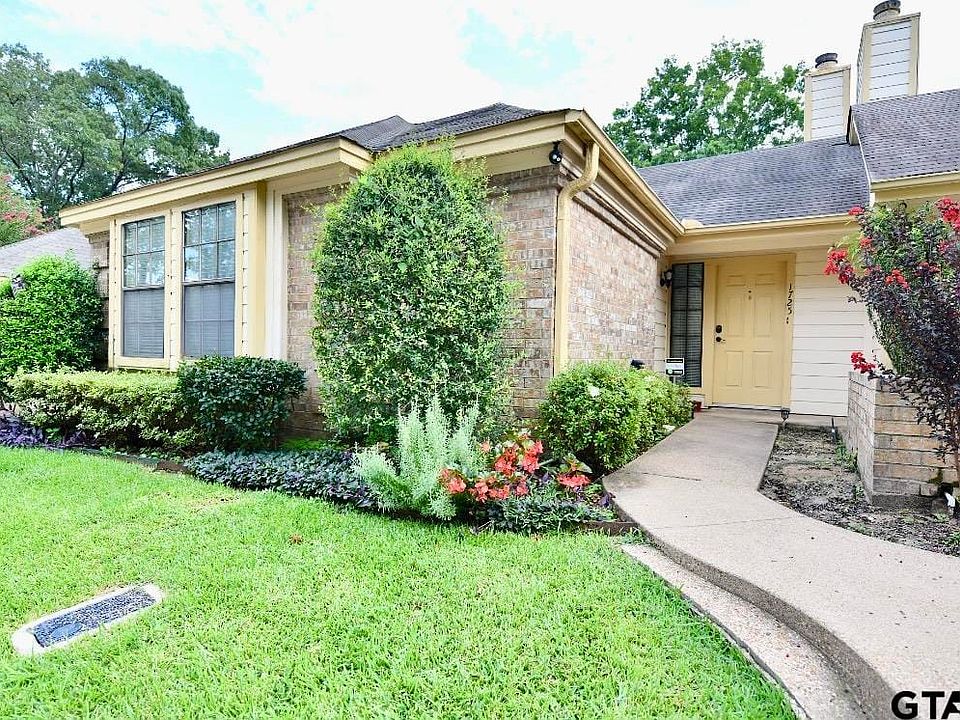 1st image of 1725 Eaglewood Dr
