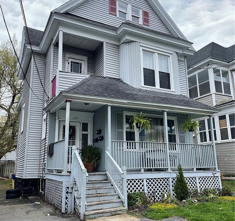 1st image of 129 Tennyson Ave