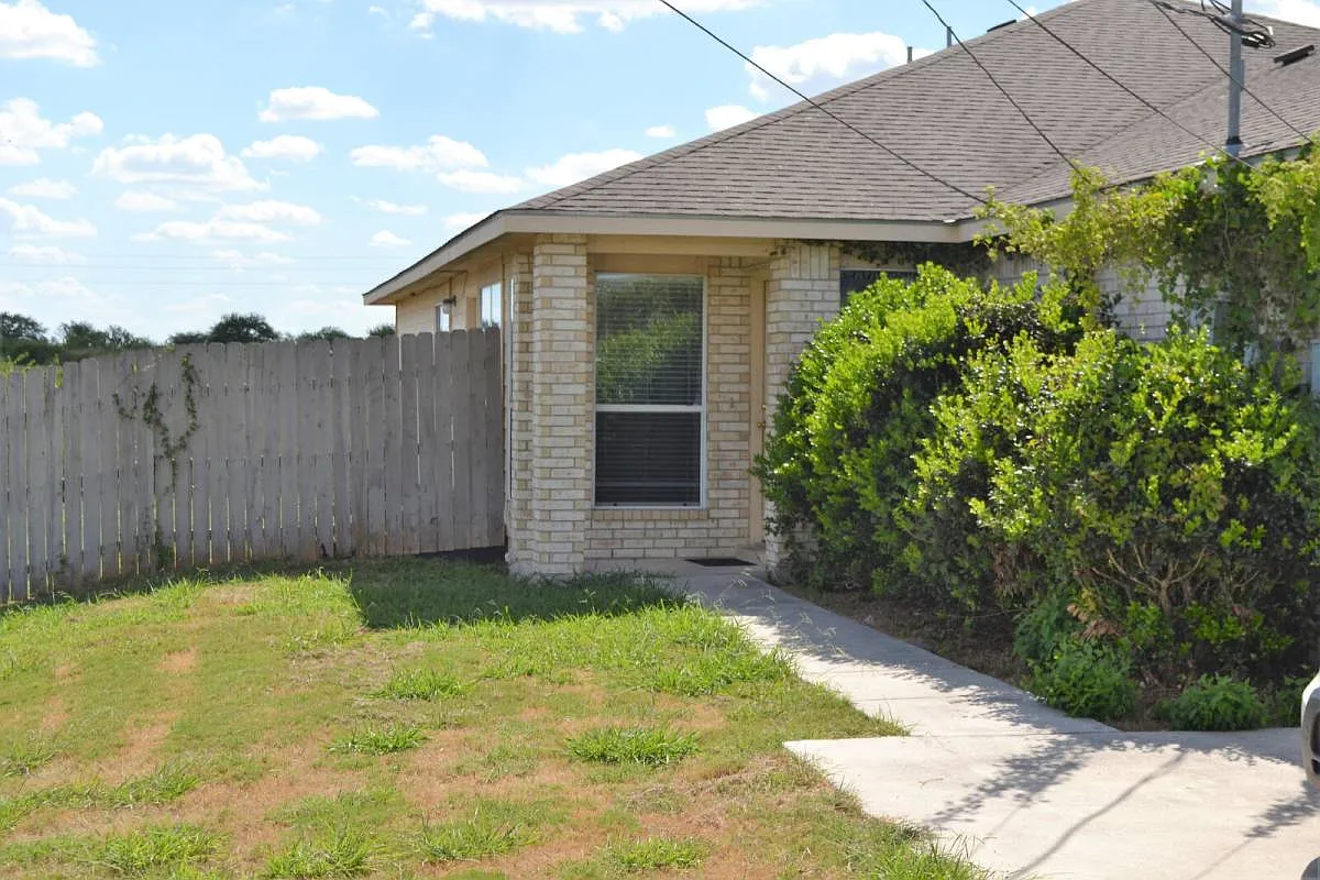 2744 FM #1044 in New Braunfels, TX 78130 — Photo 1