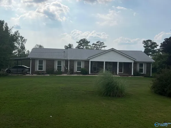 7465 Martling Rd, Albertville, AL 35951