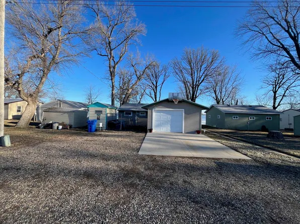 25710 Pasture Rd, Spirit Lake, IA 51360