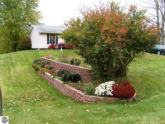 3rd image of 4656 W Hampshire Dr