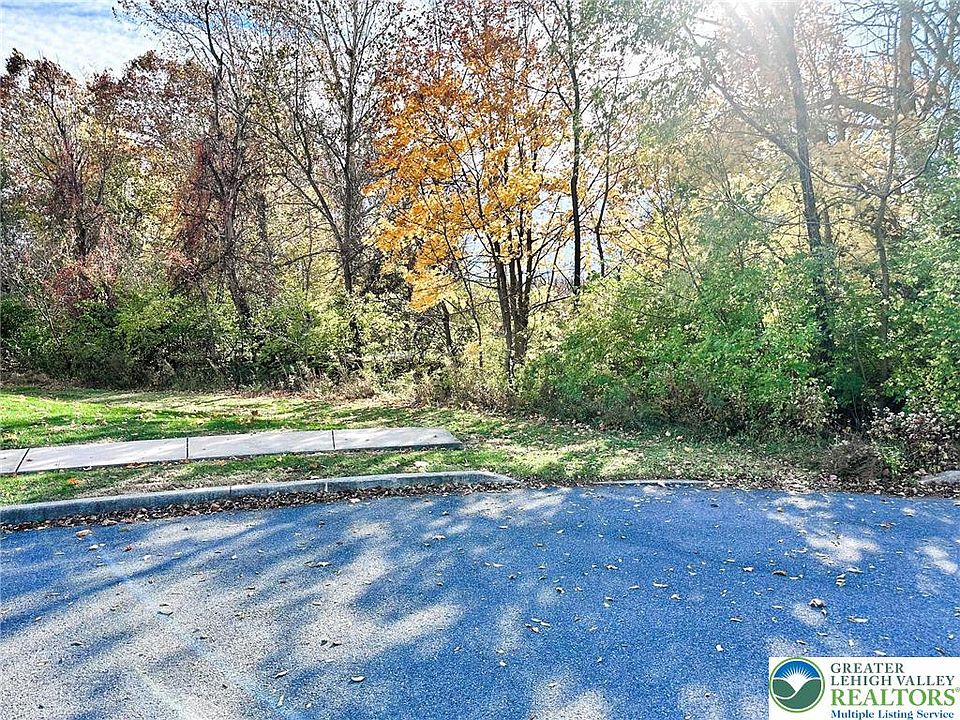 2nd image of 3161 7th Ave