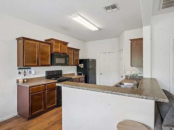 4th image of 3934 Southern Fld