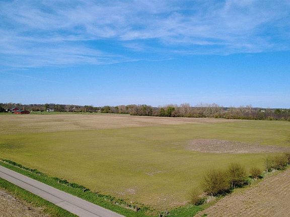 3rd image of 3671 King Rd