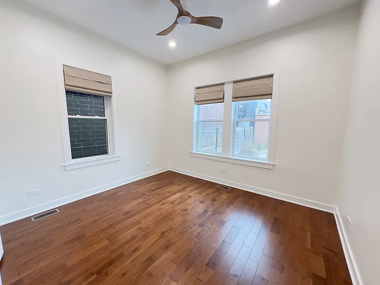 1529 N Maplewood Ave #1 — Photo 6