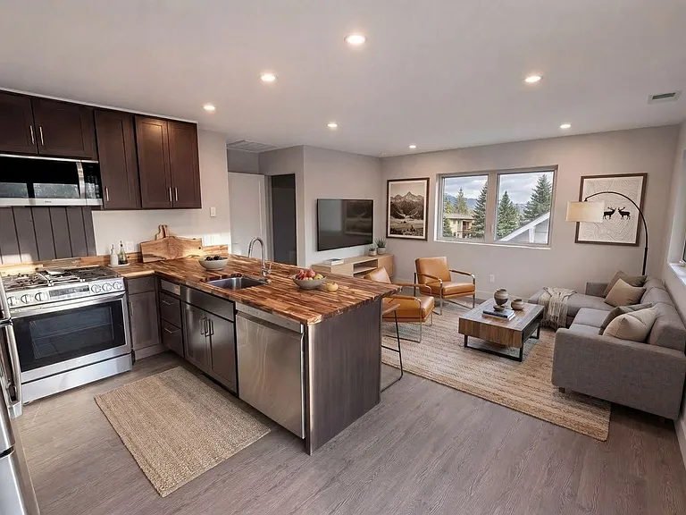 518 W Hayes St — Photo 18