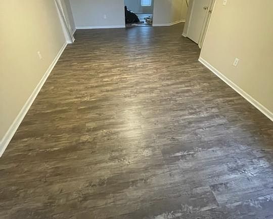 4th image of 1105 SE Prairie Ln