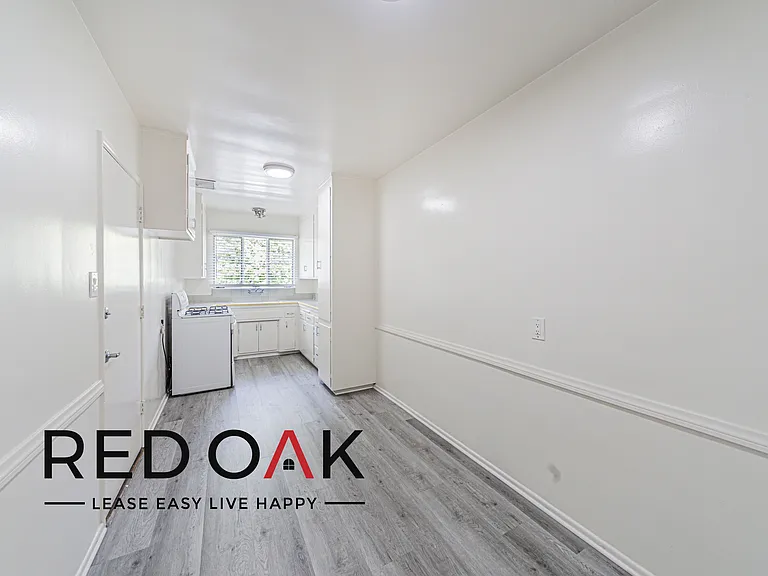 Laurel Garden Apartments — Photo 29