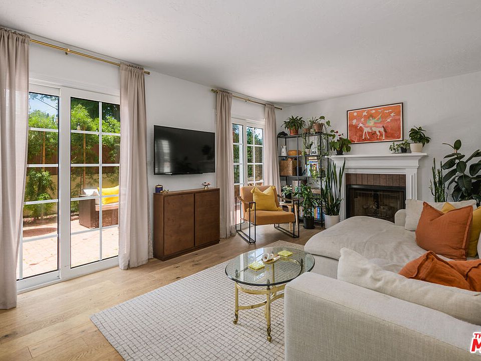 1st image of 4035 Wade St #B