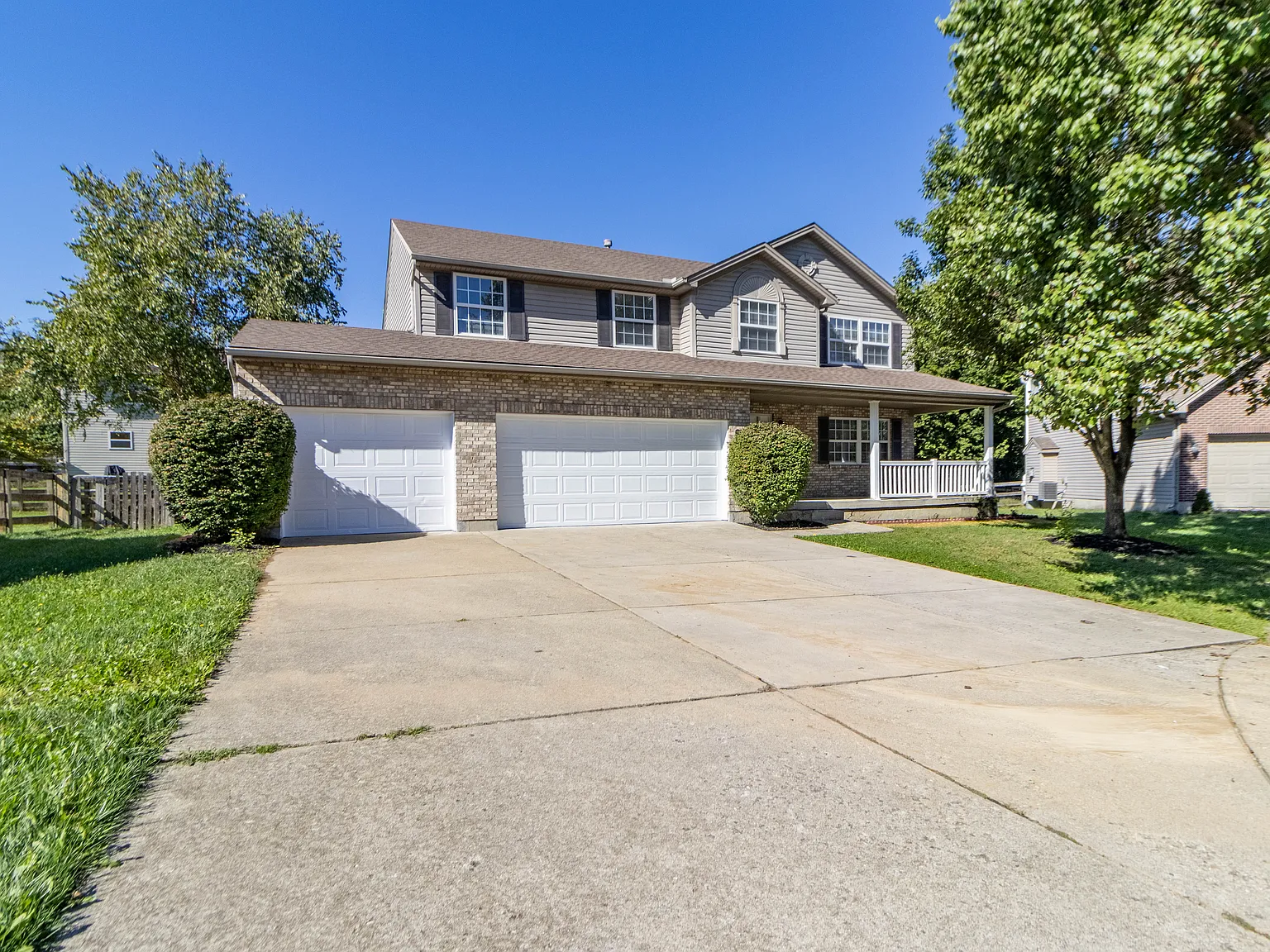 4 bed, 3.5 bath, 2348 sqft, $2,595 — Photo 2