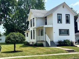 27 Otis St, Batavia, NY 14020