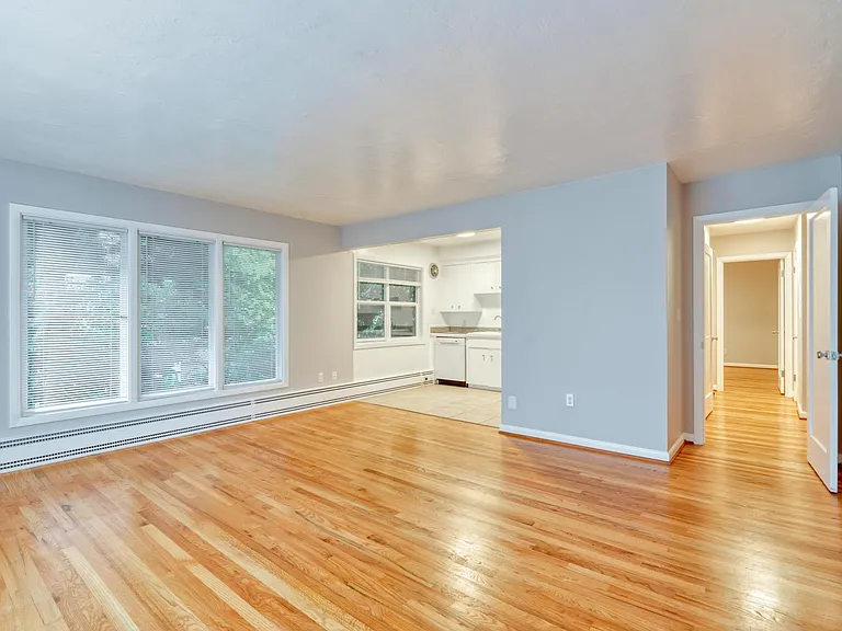 2244 NW Overton St #8 — Photo 9