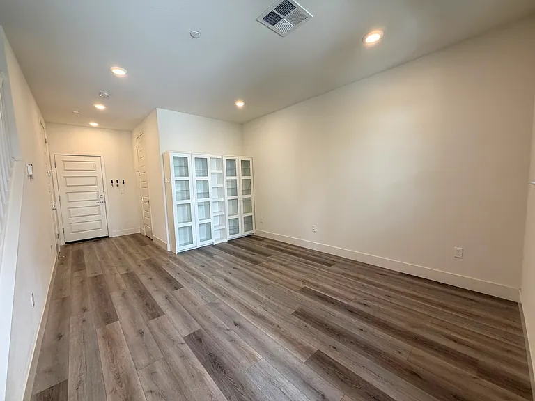 1460 Civic Center Dr #3 — Photo 3