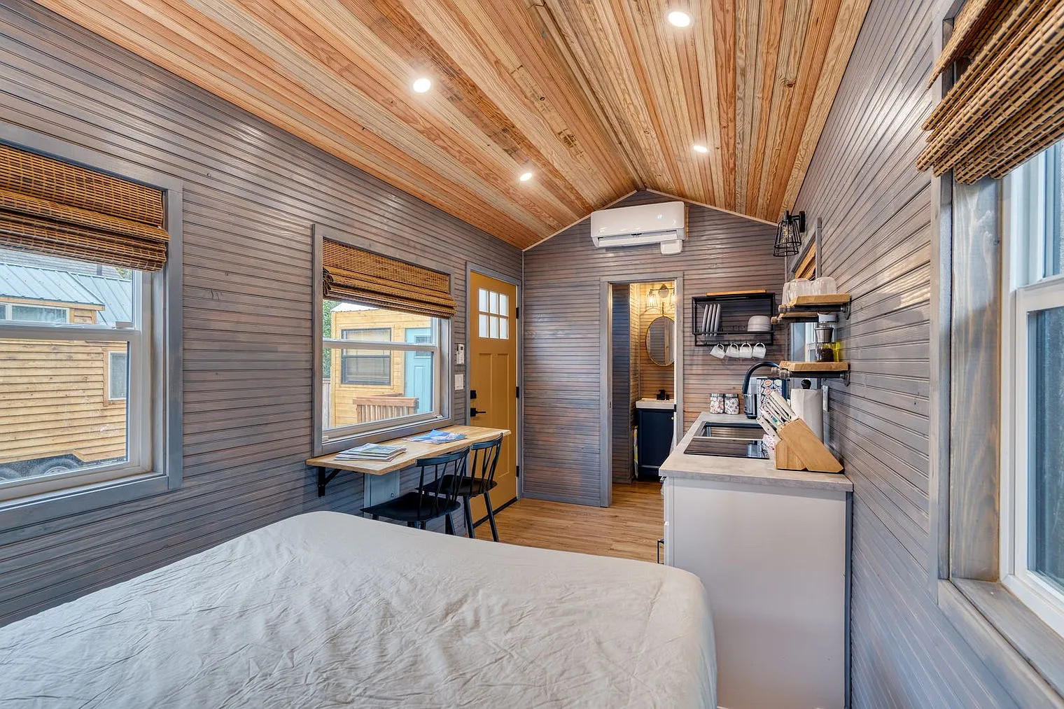1 bed, 1.0 bath, $1,994 — Photo 1