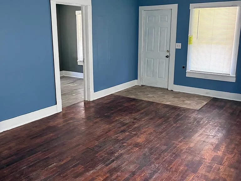 421 N Denver St — Photo 5