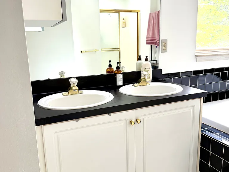 24605 Millcreek Dr — Photo 22