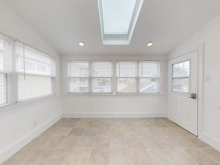 251 7th St S #2 — Photo 11