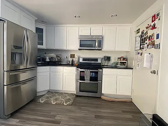 5th image of 140 2nd St #4