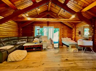 23551 132nd Ave, Maple Ridge, BC V4R2S6