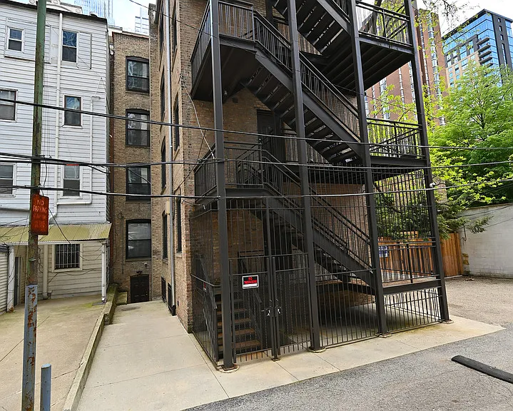 18 W Chestnut St #BR — Photo 31