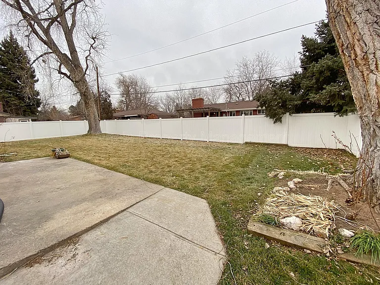 10640 W 62nd Pl — Photo 35