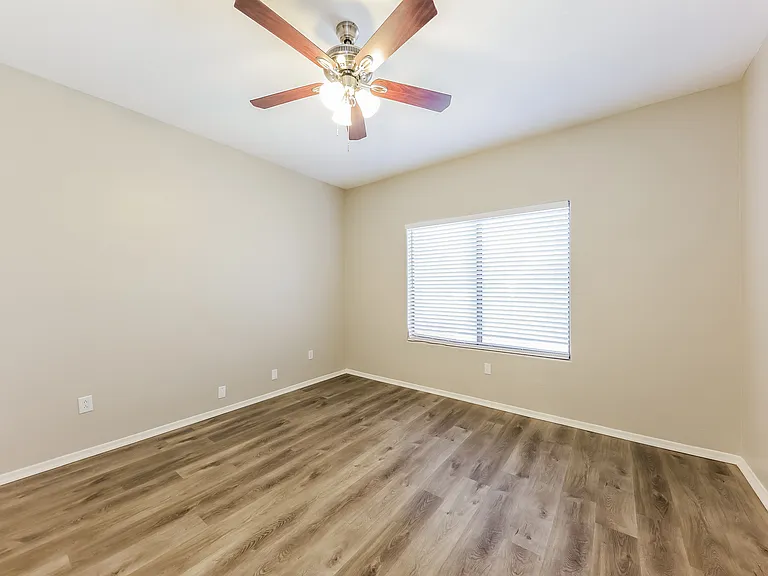 14535 N 87th Dr — Photo 13
