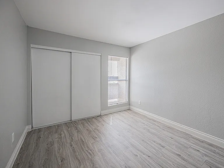 2674 N 43rd Ave #C — Photo 15