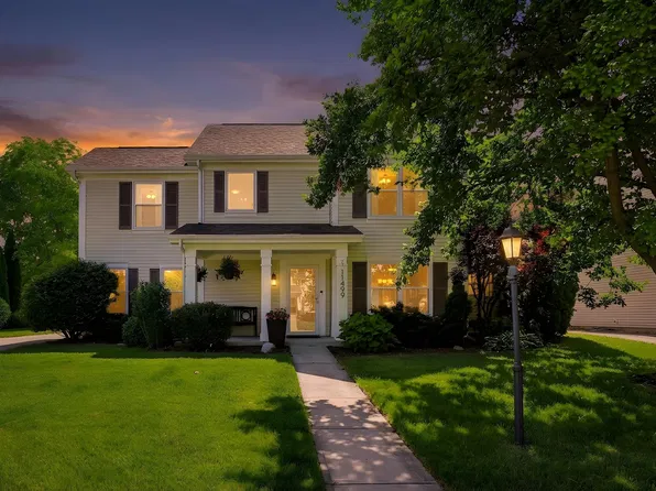 11499 Feather Rock Ct, Fishers, IN 46037