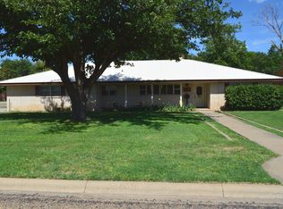 1310 Canyon St, Plainview, TX 79072