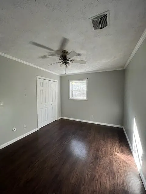 3 bed, 1559 sqft, $1,400 — Photo 2