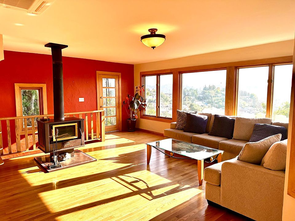 1st image of 2359 Yorkshire Dr
