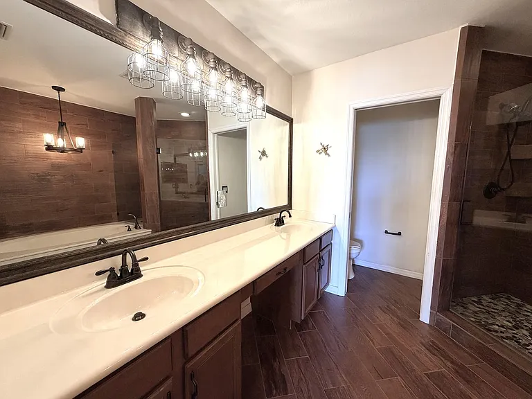9701 Roundstone Cir — Photo 21