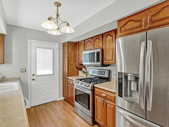 4th image of 1 Wintergreen Ct