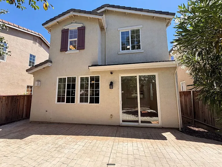 291 Candela Cir — Photo 2
