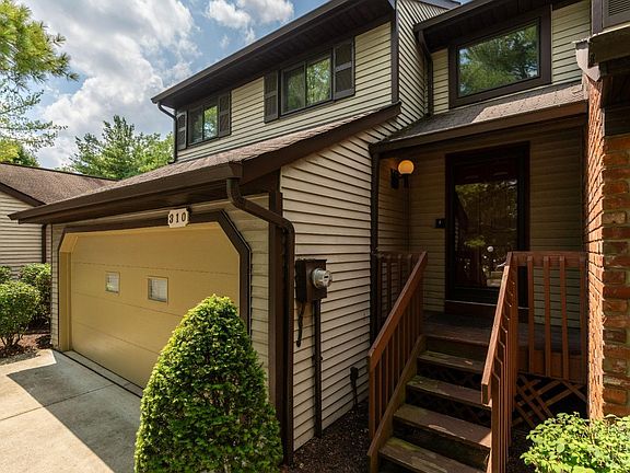 2nd image of 310 Bedford Glen Ln