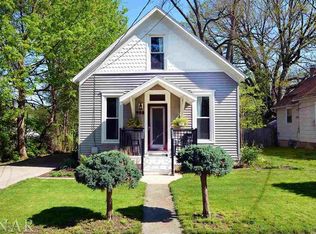 708 Fremont St, Bloomington, IL 61701