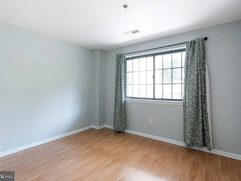 2 Leverington Ave #38 — Photo 21