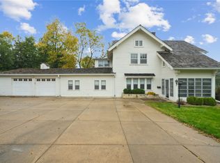 517 Knollwood Dr SE, Cedar Rapids, IA 52403