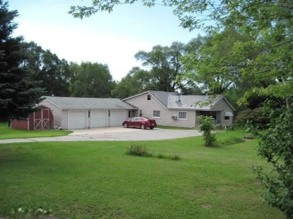 5094 Whitehall Rd, Muskegon, MI 49445