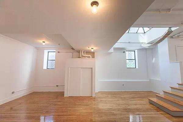 Rented by Voro NYC | media 43