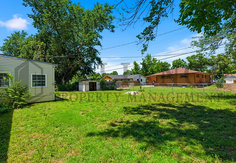 2425 N Marigold Ln — Photo 9