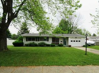 819 N Noble St, Greenfield, IN 46140