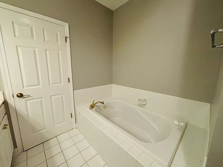 1104 Caldwell Dr — Photo 15