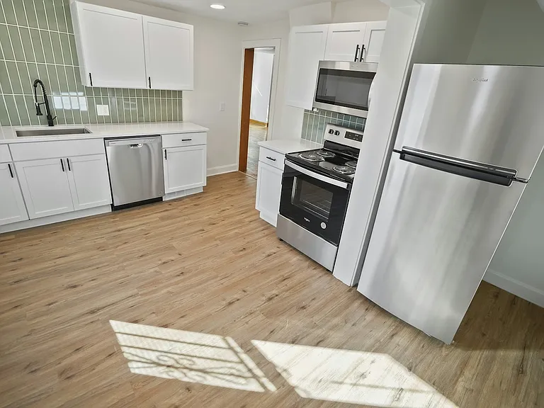 337 Garfield Ave #2 — Photo 2